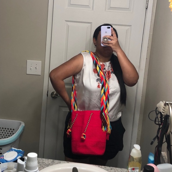 Authentic Wayuu bag / Fuchsia  pink  / multicolored strap/ Size M/ Mochila Wayuu - Picture 7 of 8